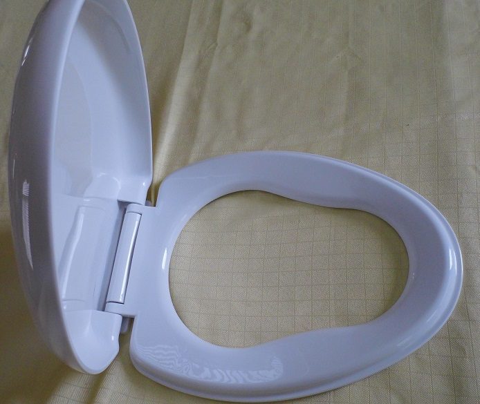Molded High Impact GermResistant Toilet Seat NuFlush